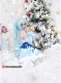 Potato Godzilla NO.026 Snow Miku(22)